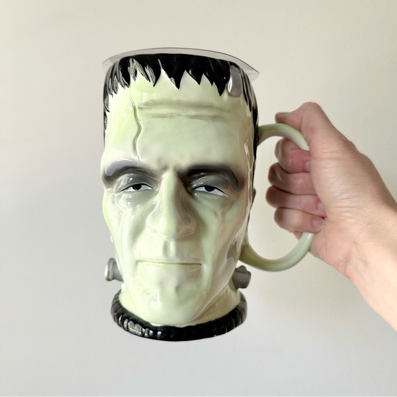 Universal Studio Other - Vintage Universal Studios Monsters Mug
